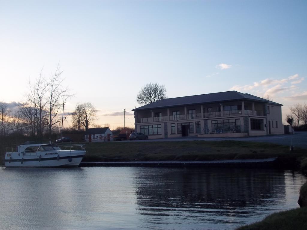 B&B The Silver Eel Strokestown Exterior foto